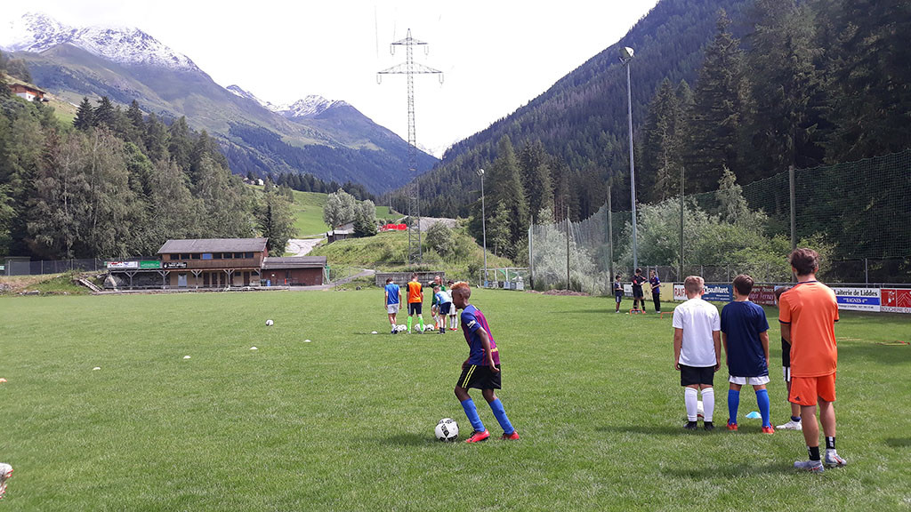 Cours_de_langues_et_activités_à_Liddes_dans_le_Valais_pendant_l'été